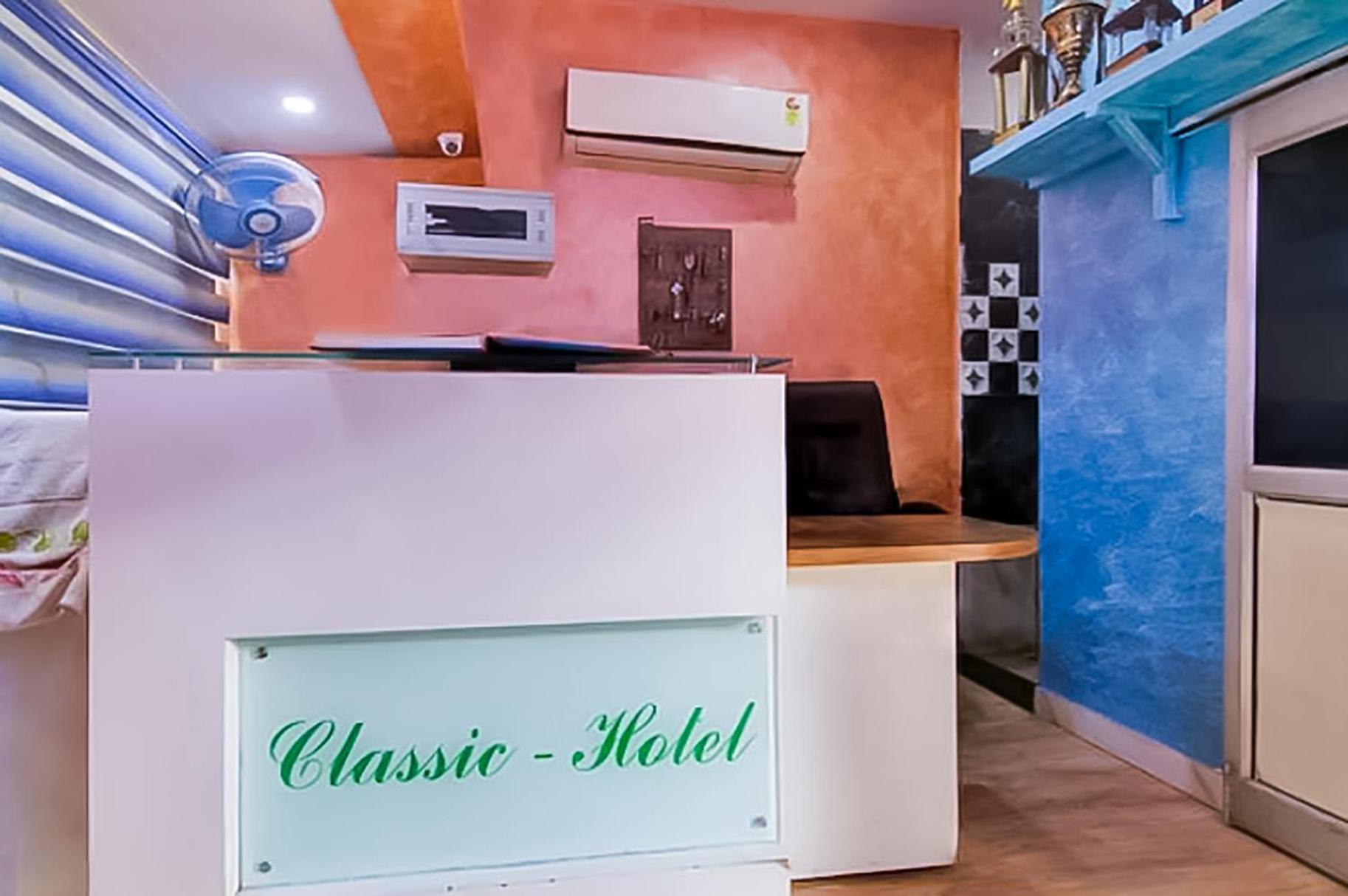 Hotel Classical Opposite Nizamuddin Railway Station New Delhi Eksteriør billede